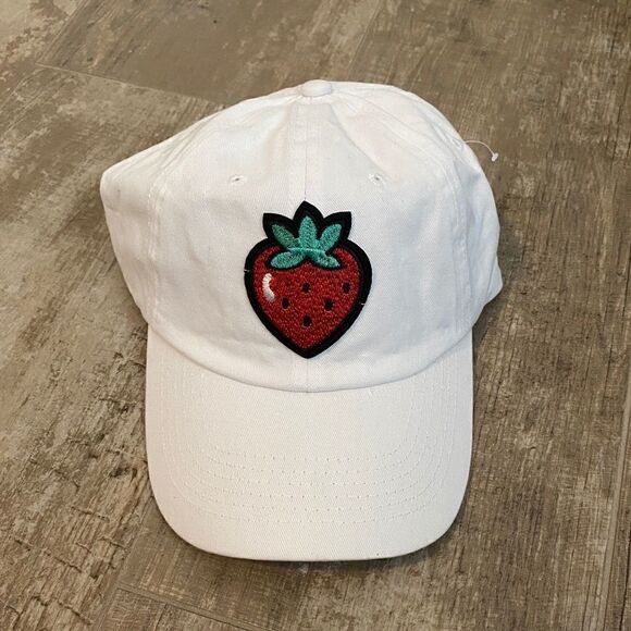 Strawberry Patch Hat (in black or white) - Picture 1 of 5